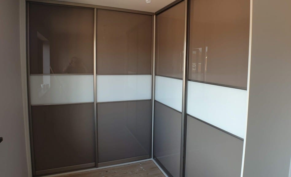 Sliding door corner wardrobe Sliding door corner wardrobe