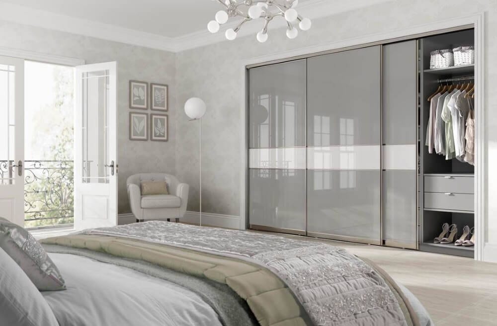 Grey high glooss sliding door wardrobe