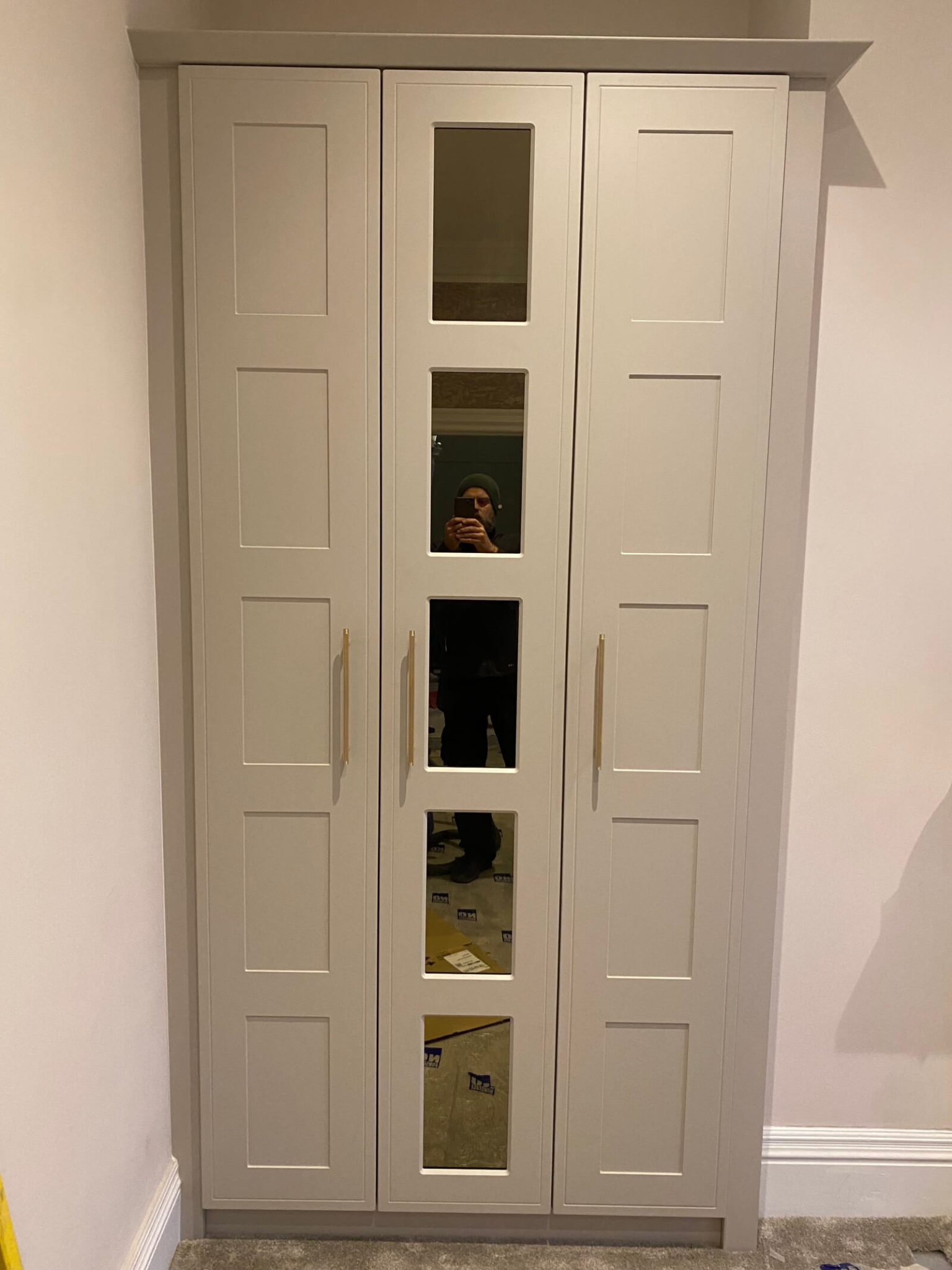 Victorian style alcoves