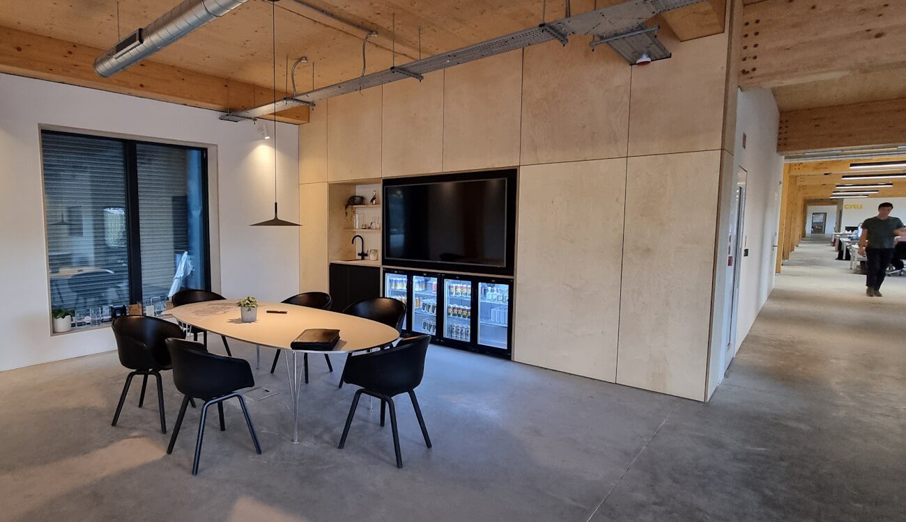 Plywood service wall Plywood service wall